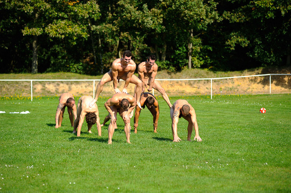 saute-mouton-nudiste