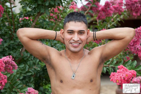 naturiste mignon